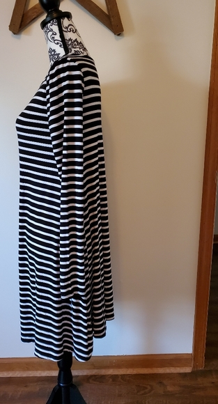 Old Navy Junior's Dress. EUC - Picture 4 of 5